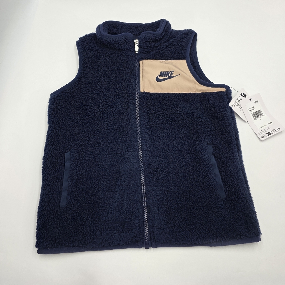 NEW Nike boys' 3-piece winter set with vest size 5 - Picture 2 of 8